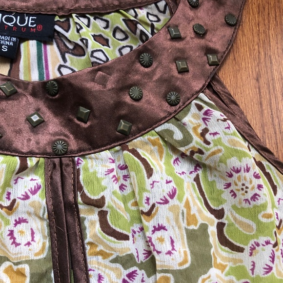 Dressy Tank Top - Picture 4 of 4